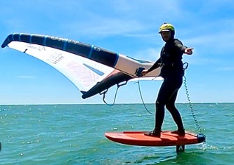 wingfoiling student in lesson